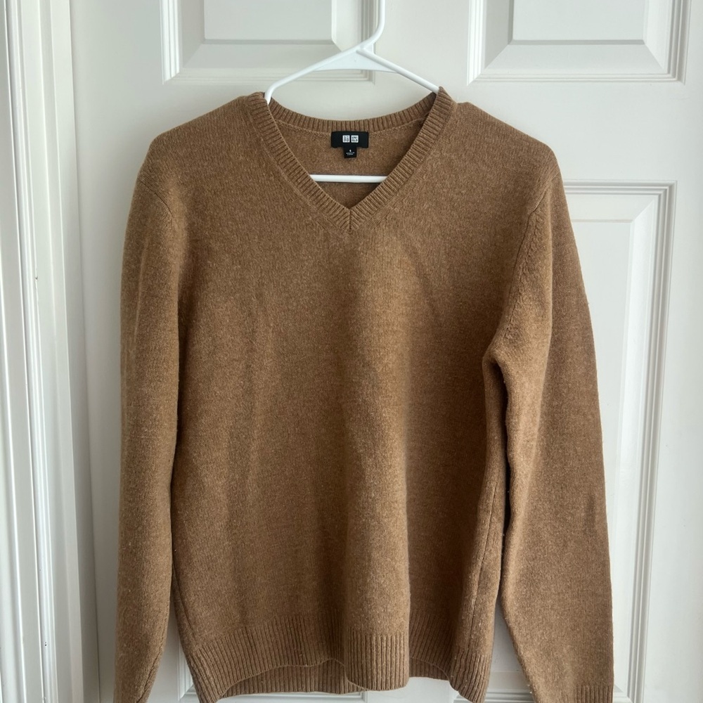 Uniqlo Men's Tan Sweater